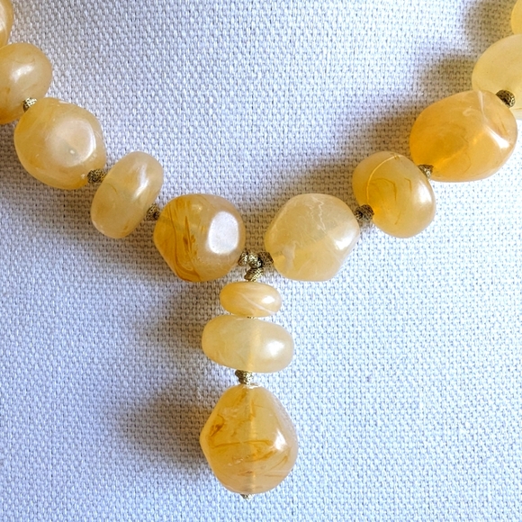 Butterscotch Amber Chunky Bead Necklace 18" - Picture 7 of 7